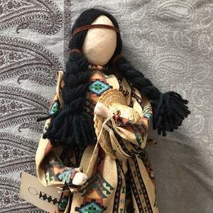 No Face Native Doll